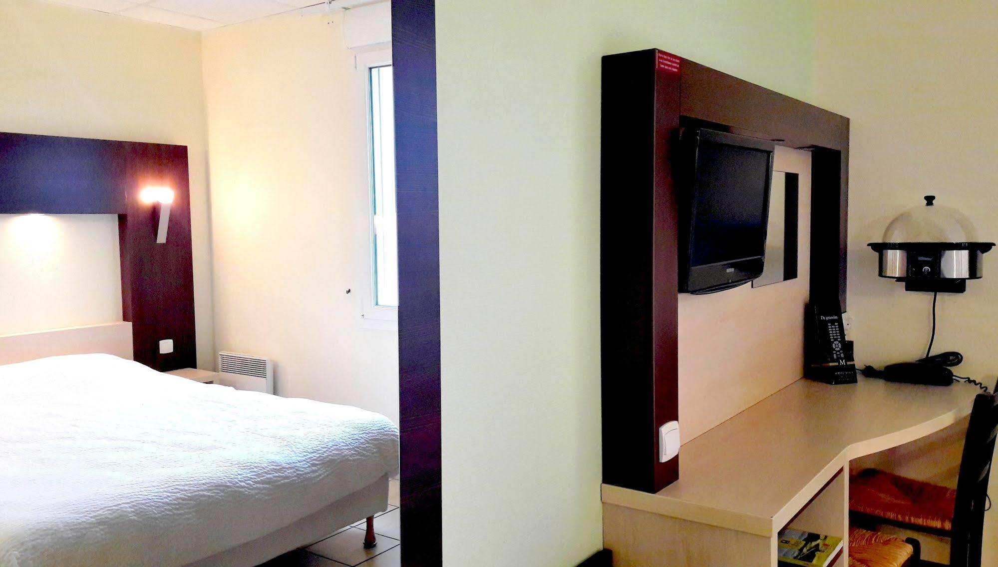 Logis Jum'Hotel Saints-Geosmes Luaran gambar